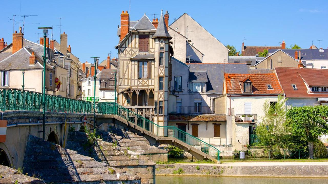 Apartmán Little Jungle - T2 Avec Parking Vierzon Exteriér fotografie